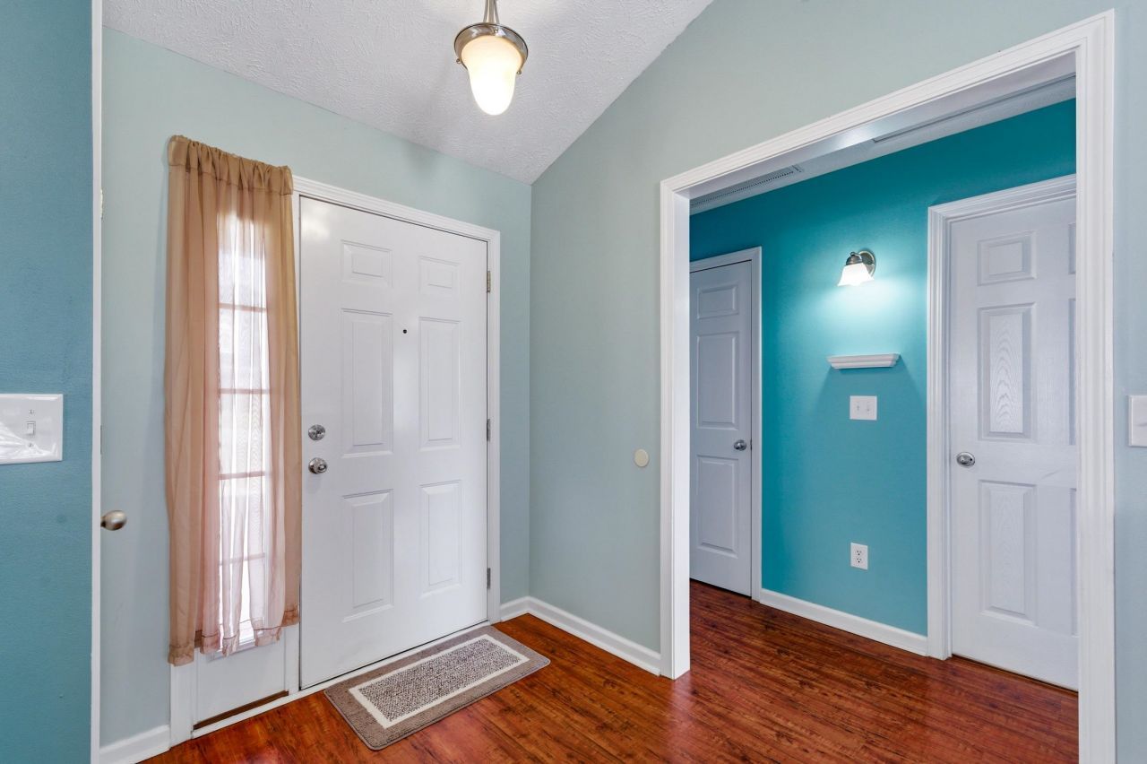 527 Cottage Oaks Circle Photo 22