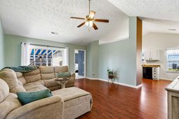 527 Cottage Oaks Circle photo 4