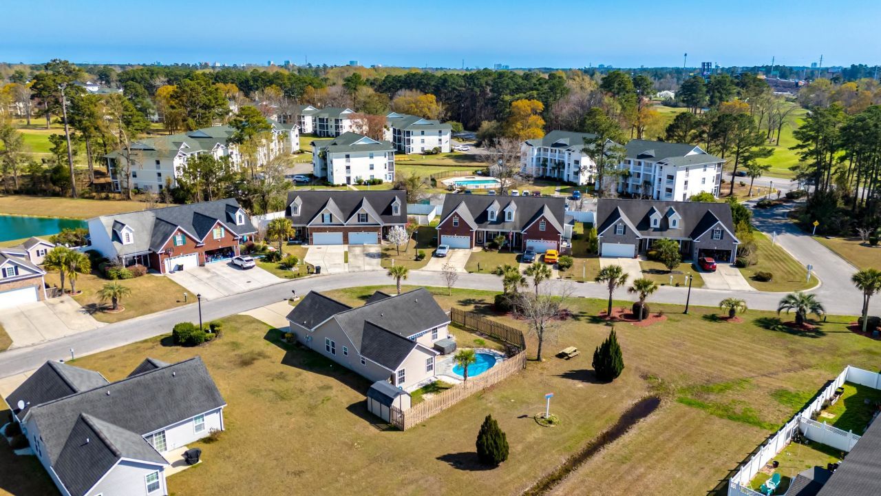 527 Cottage Oaks Circle Photo 31