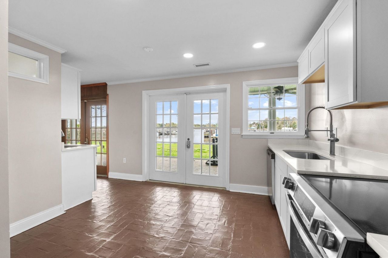 201 River Rd. Photo 17