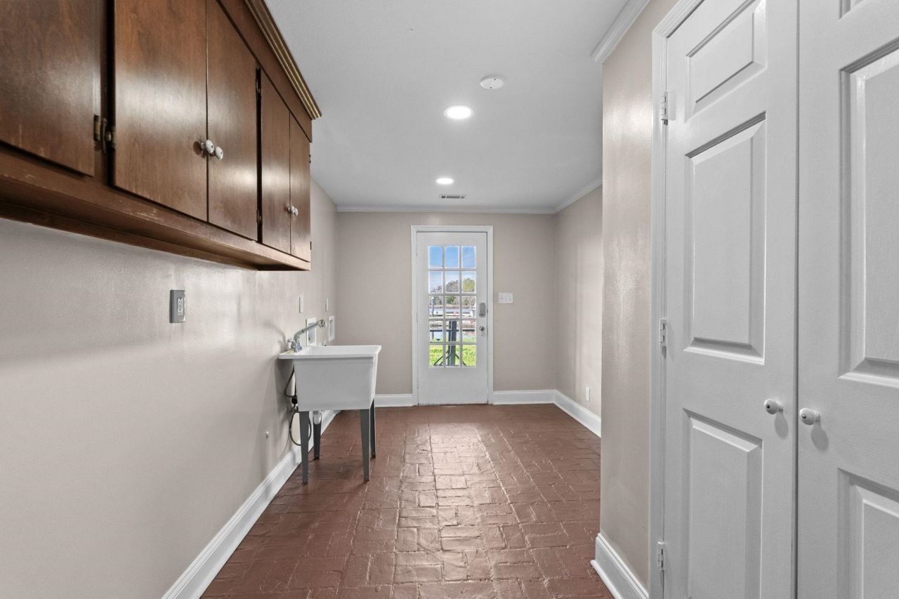 201 River Rd. Photo 54