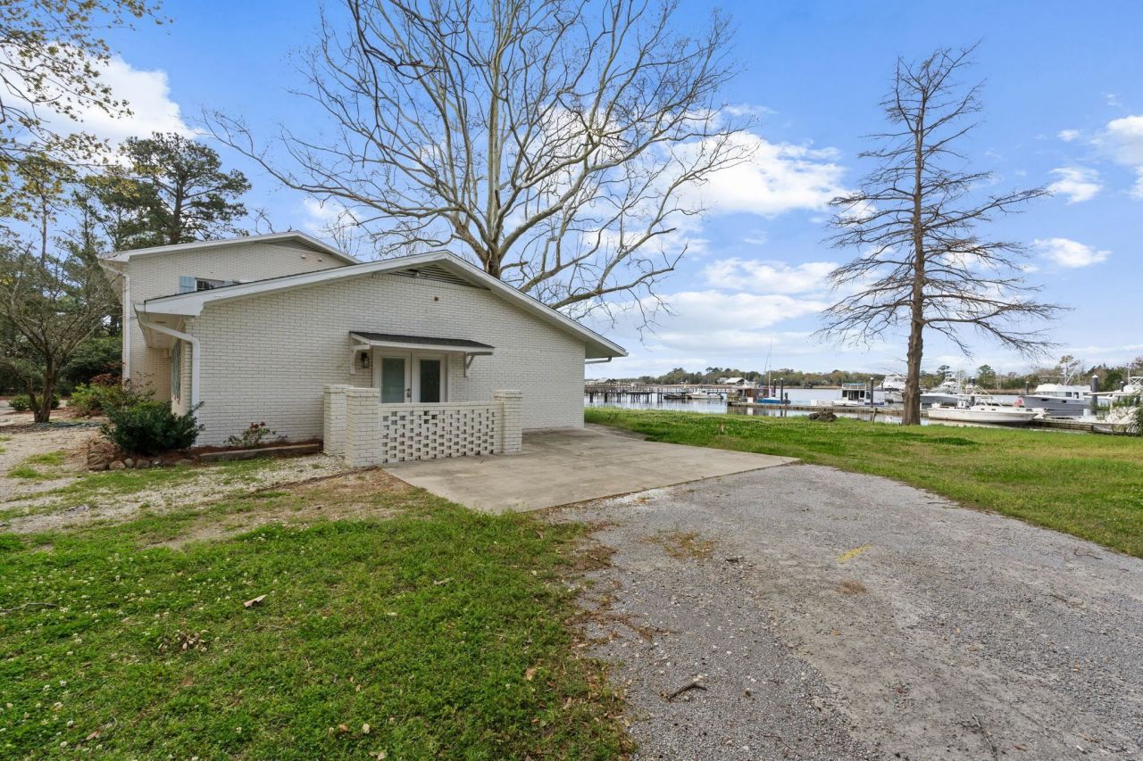 201 River Rd. Photo 60