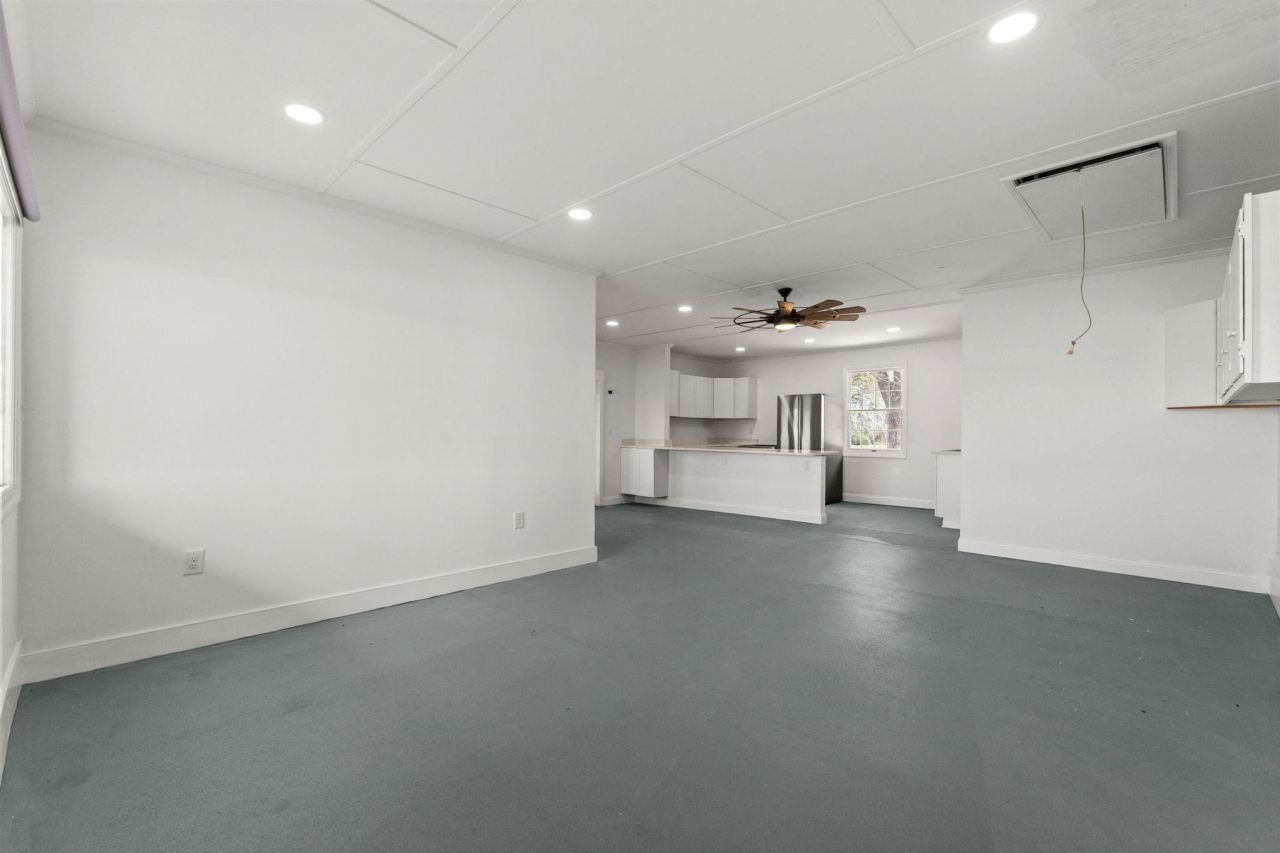 201 River Rd. Photo 63