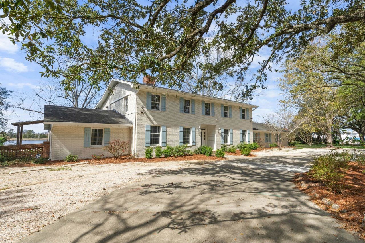 201 River Rd. Photo 70