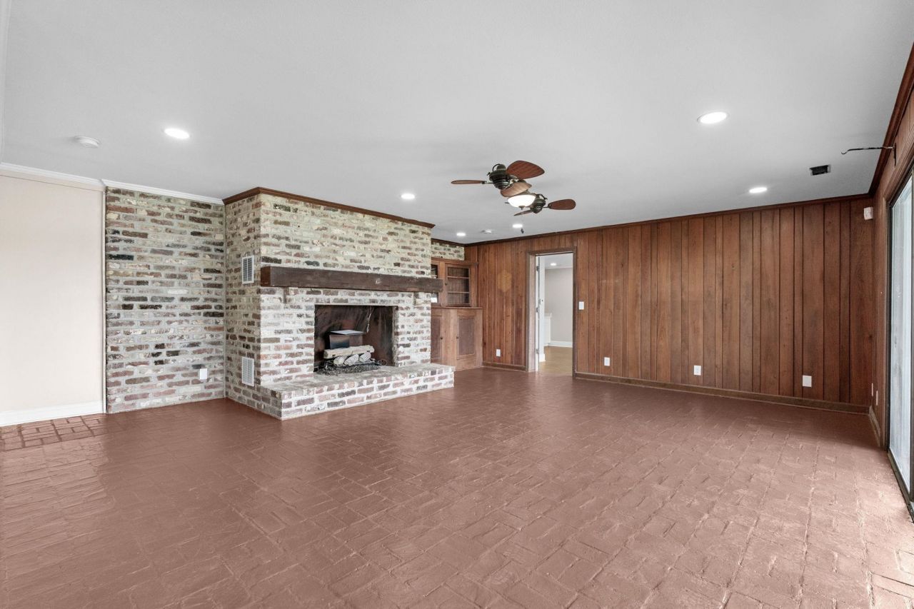 201 River Rd. Photo 9