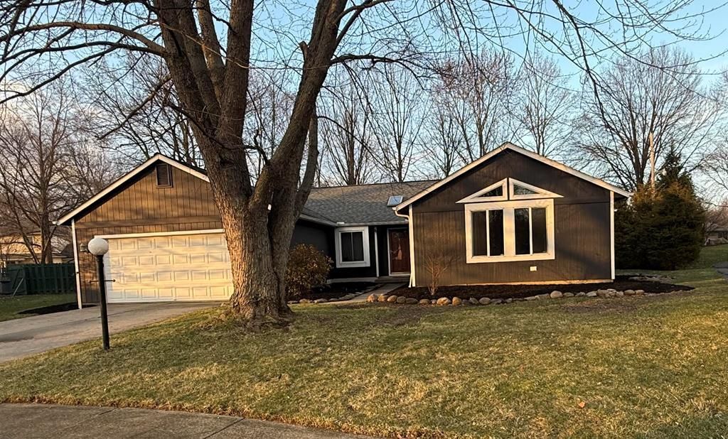 19595 Cross Trail N, Strongsville, OH 44136 Main Photo