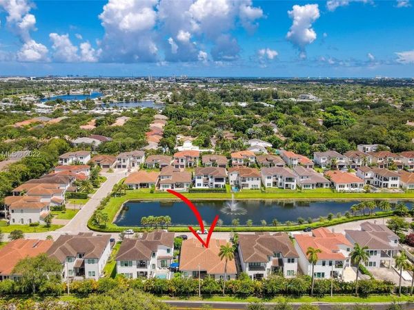 5663 W Brookfield Circle, Hollywood, FL 33312