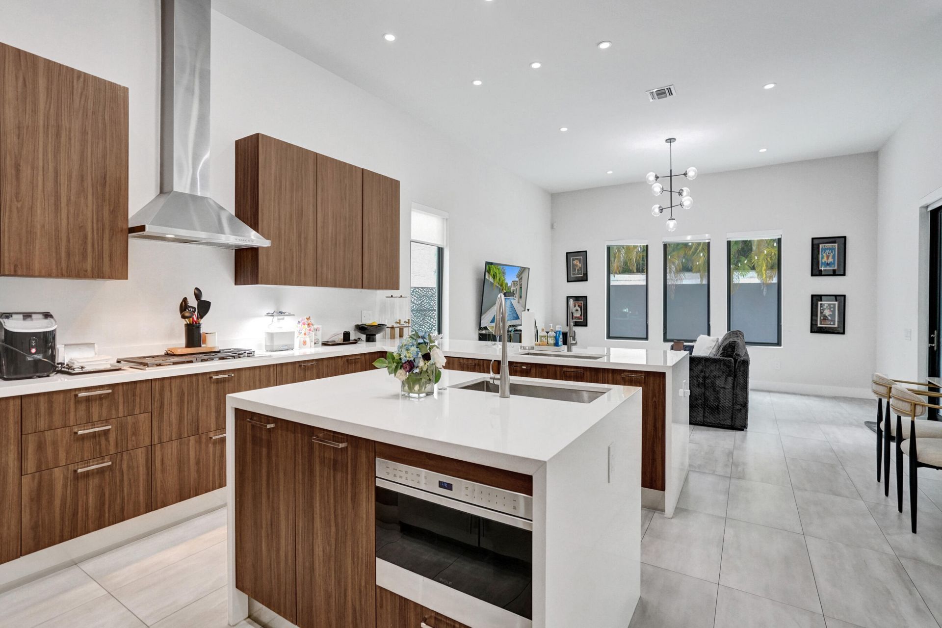 5663 W Brookfield Circle, Hollywood, FL 33312 Photo