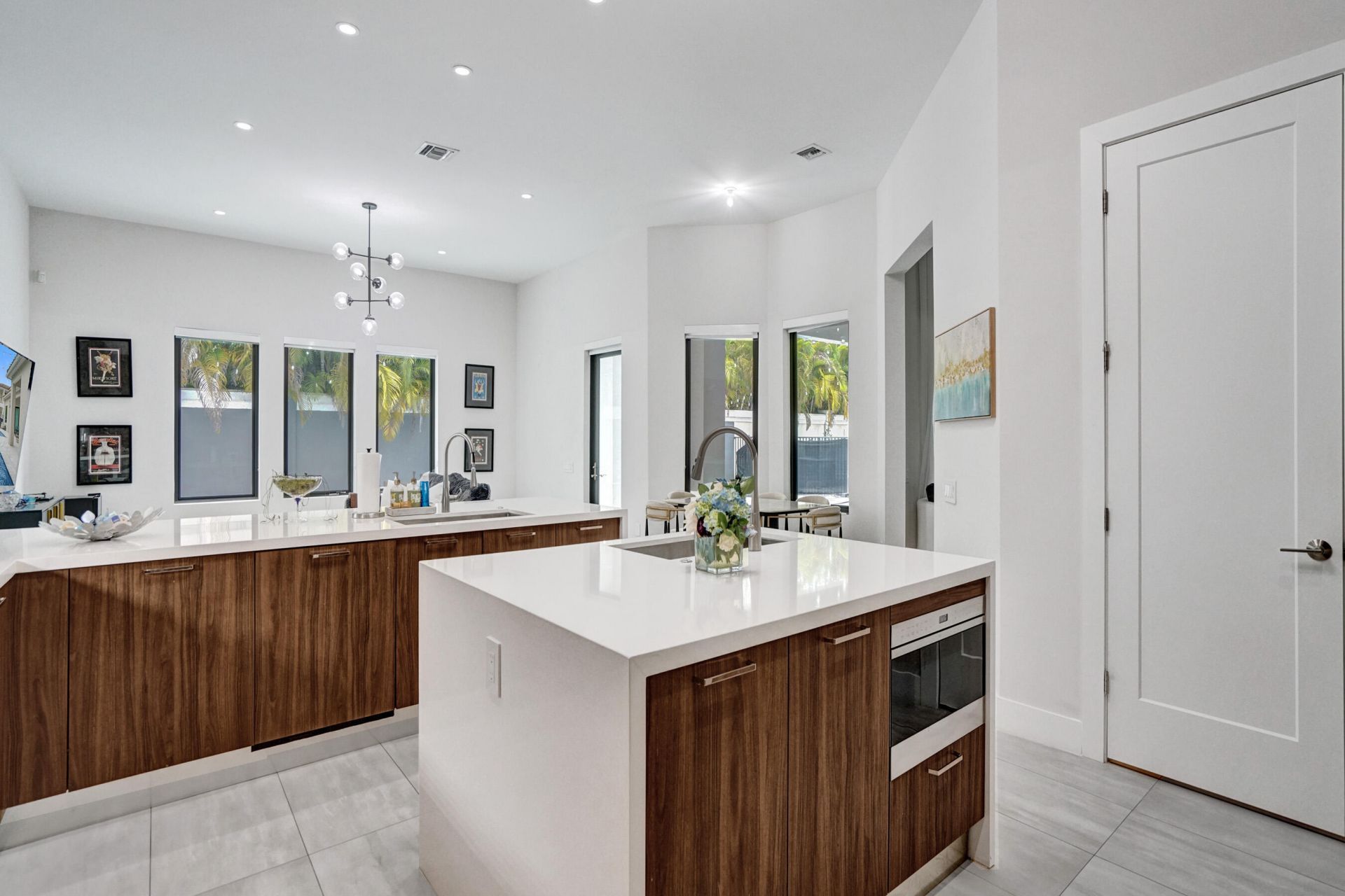 5663 W Brookfield Circle, Hollywood, FL 33312 Photo