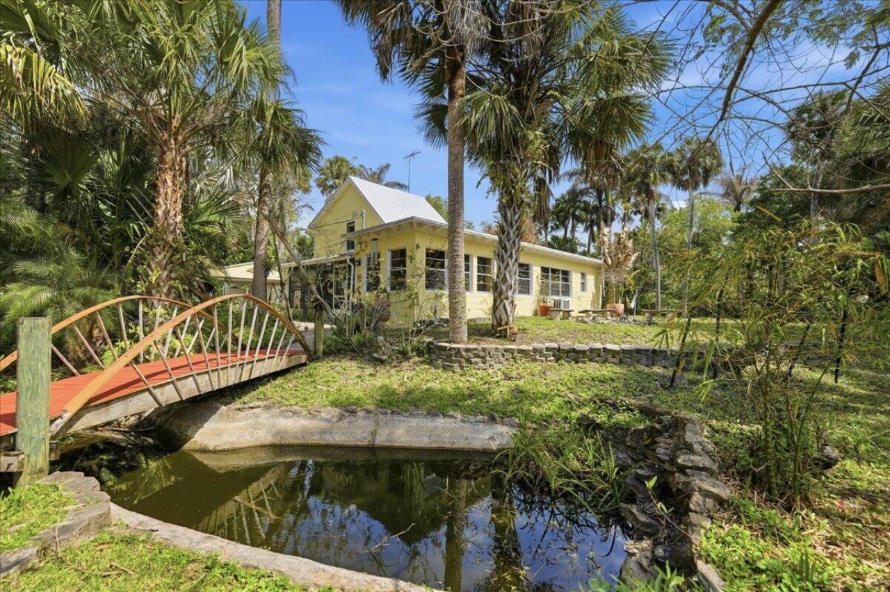 6423 Riverland Drive, Fort Pierce, FL 34982 Photo