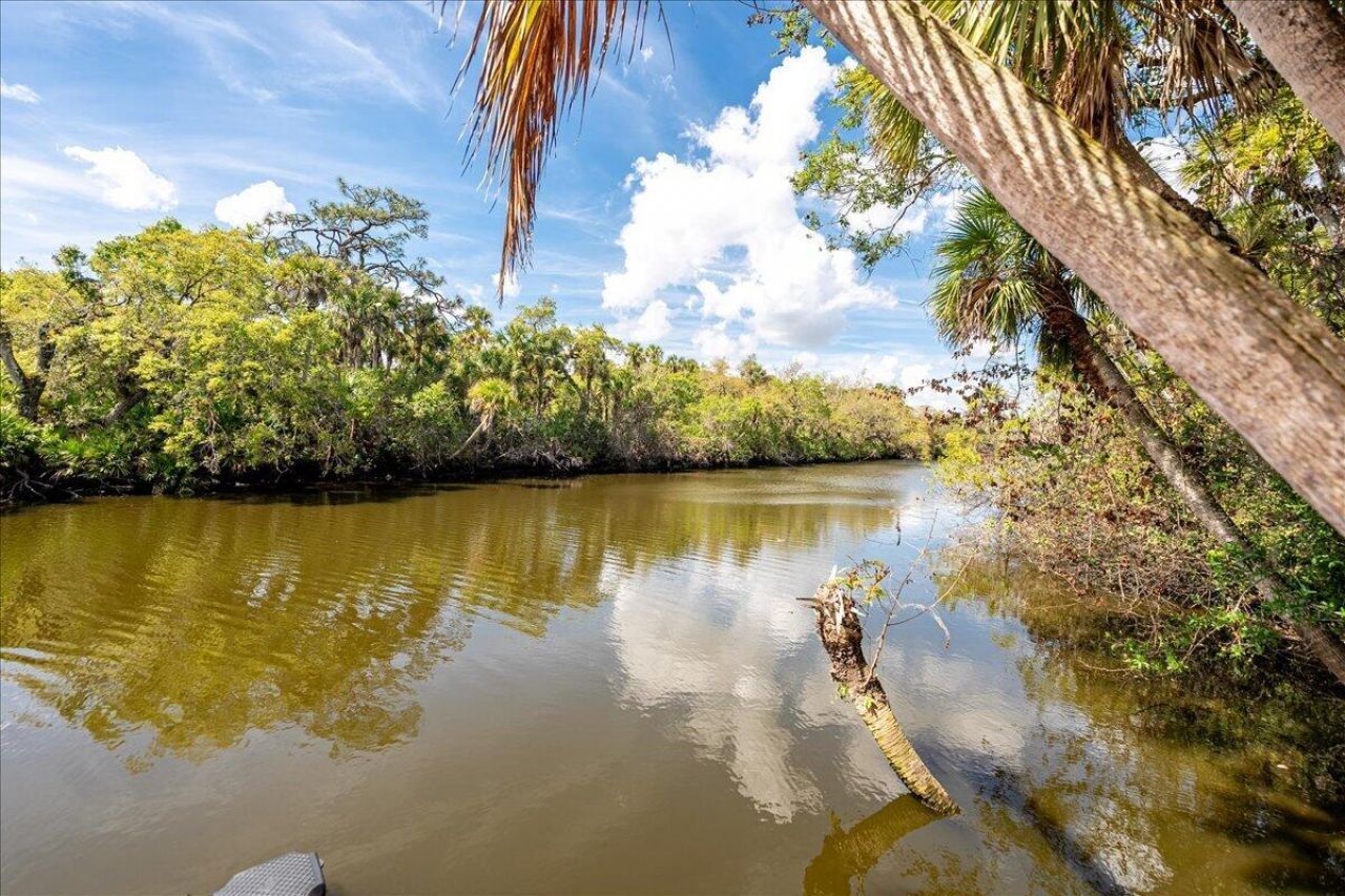 6423 Riverland Drive, Fort Pierce, FL 34982 Photo