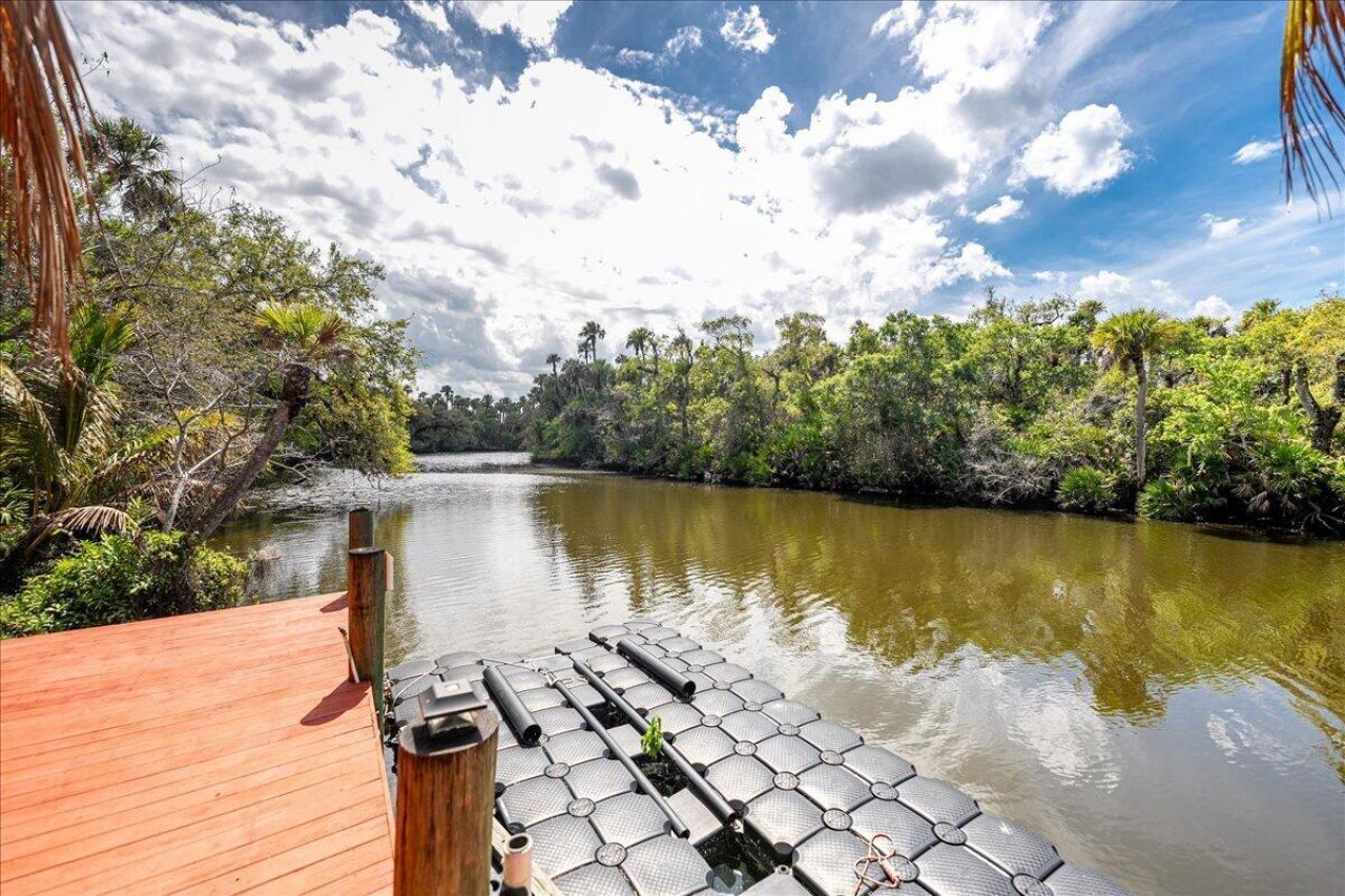 6423 Riverland Drive, Fort Pierce, FL 34982 Photo