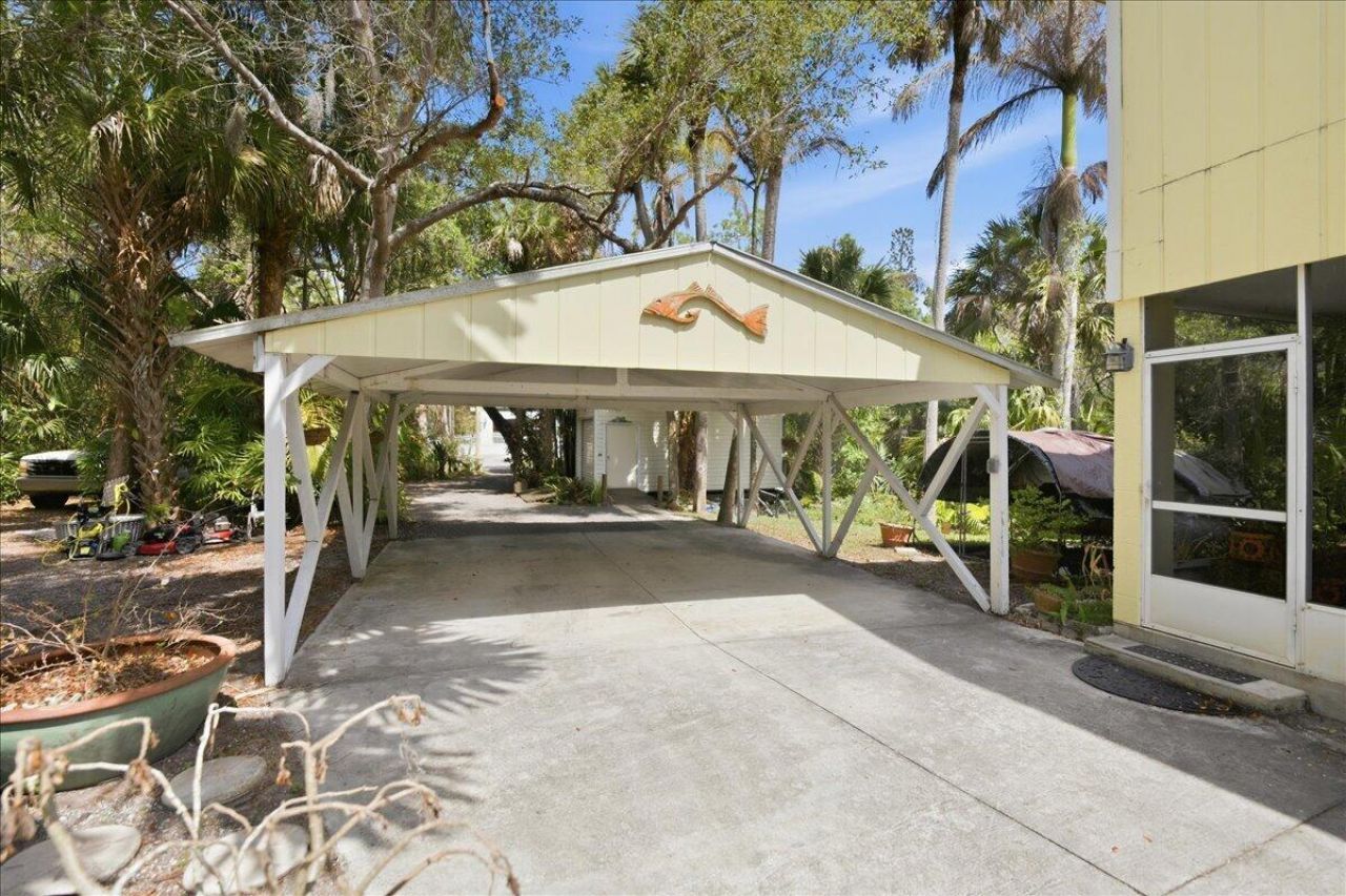 6423 Riverland Drive, Fort Pierce, FL 34982 Photo