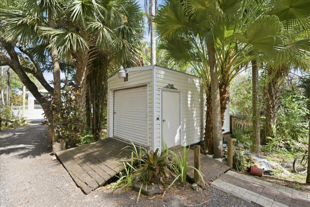 6423 Riverland Drive, Fort Pierce, FL 34982 Photo