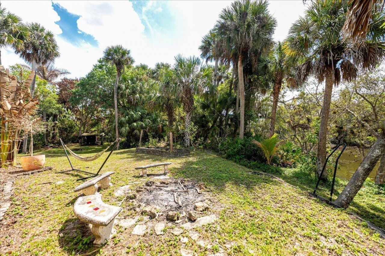 6423 Riverland Drive, Fort Pierce, FL 34982 Photo