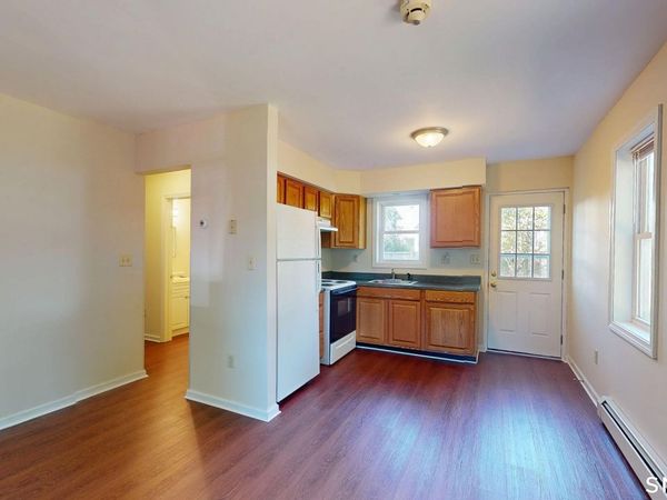 37 Landin , Unit 1R, Woodbridge, CT 06525