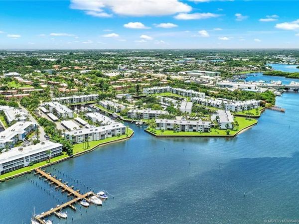 1950 SW Palm City Road, Unit 4-201, Stuart, FL 34994