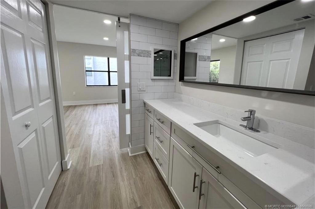 1950 SW Palm City Road, Unit 4-201, Stuart, FL 34994 Photo