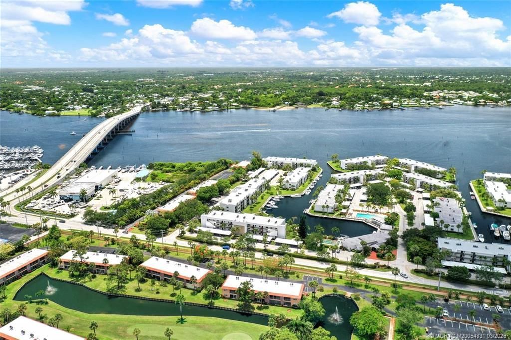 1950 SW Palm City Road, Unit 4-201, Stuart, FL 34994 Photo