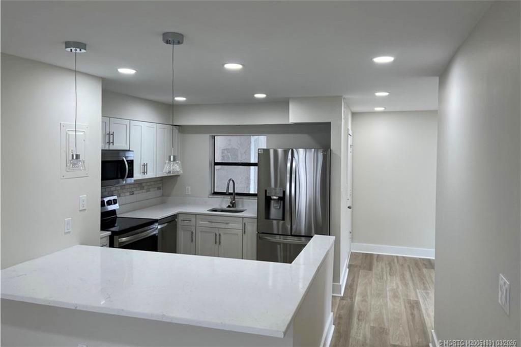 1950 SW Palm City Road, Unit 4-201, Stuart, FL 34994 Photo