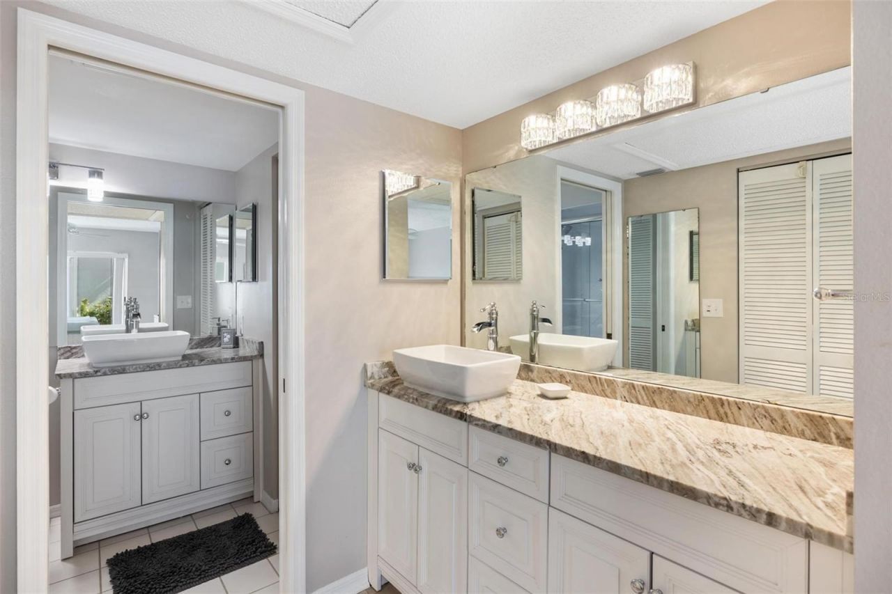 276 Cerromar Way S, Unit 60, Venice, FL 34293 Photo
