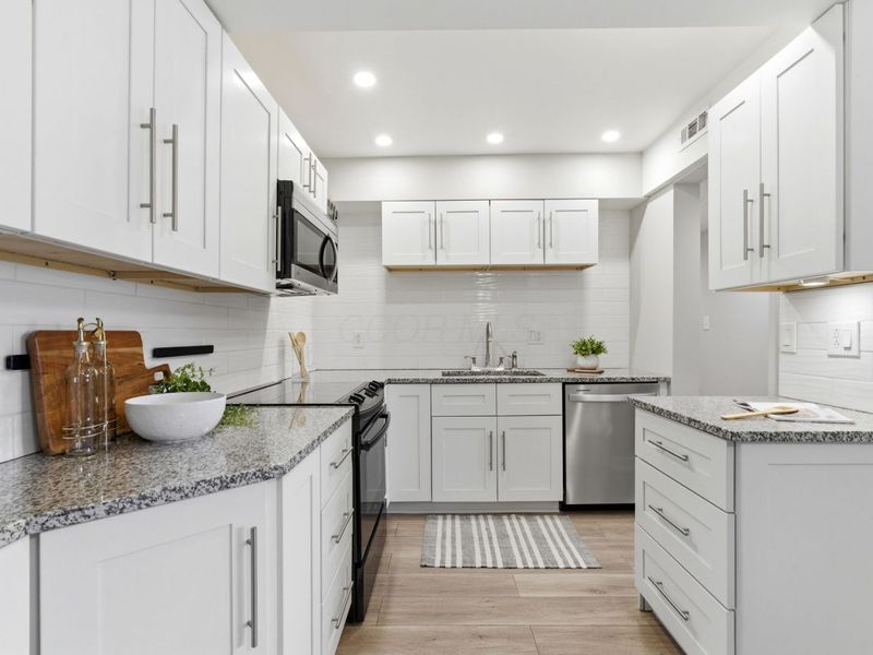 1330 Lake Shore Drive, Unit A, Columbus, OH 43204 Photo 15