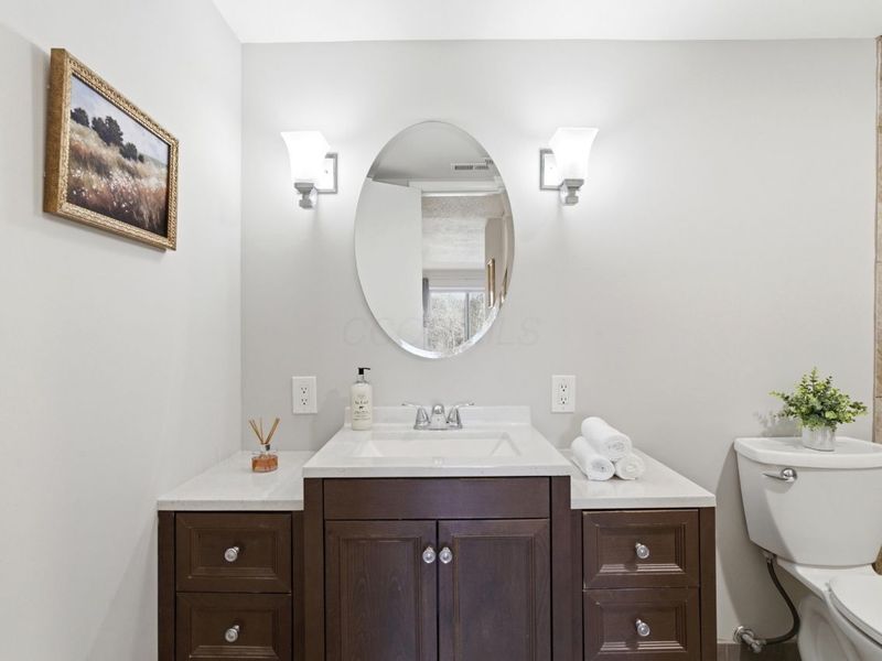 1330 Lake Shore Drive, Unit A, Columbus, OH 43204 Photo 21