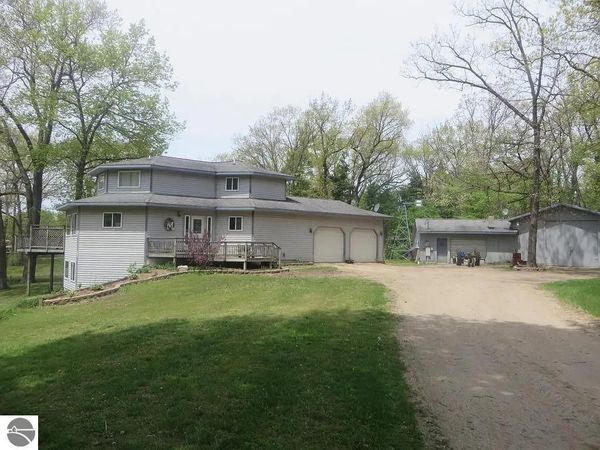 782 Jerry Ray Road, Vestaburg, MI 48891
