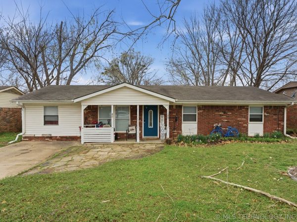 1007 S Choctaw Place, Claremore, OK 74017