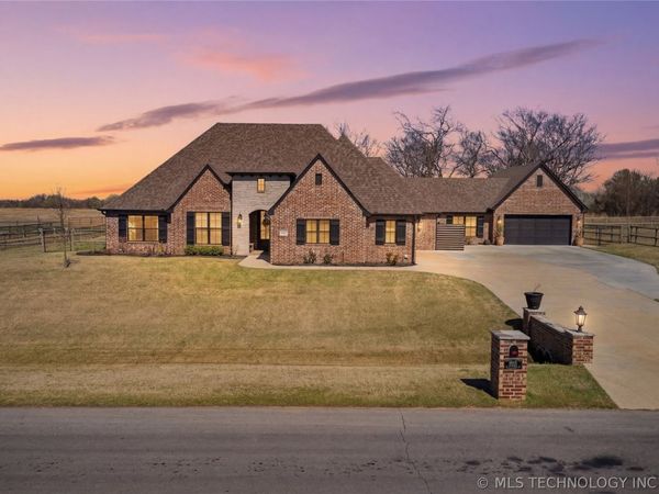 6907 E 91st Street North N, Owasso, OK 74055