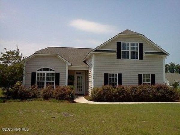121 Mulberry Circle , Hampstead, NC 28443