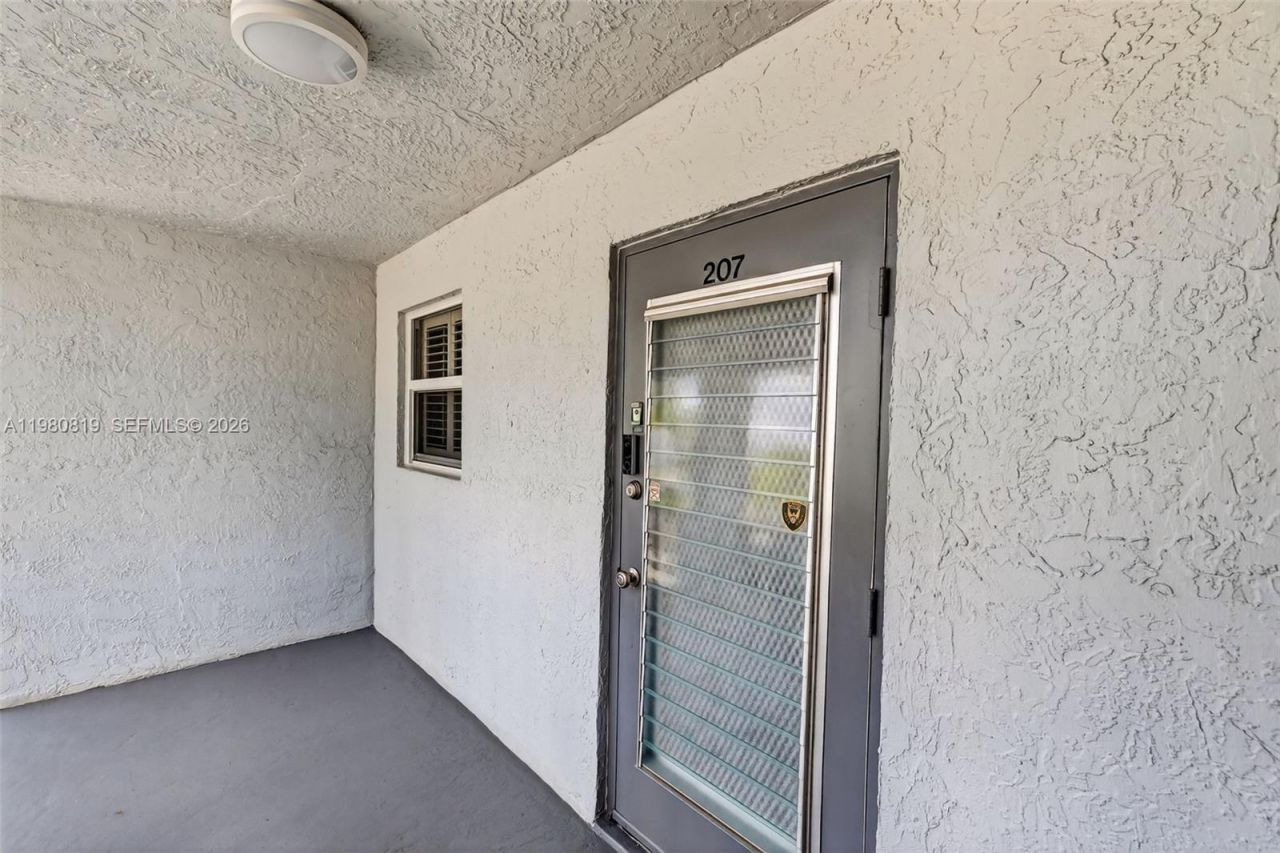 6650 Royal Palm Blvd , Unit 207C, Margate, FL 33063 Photo