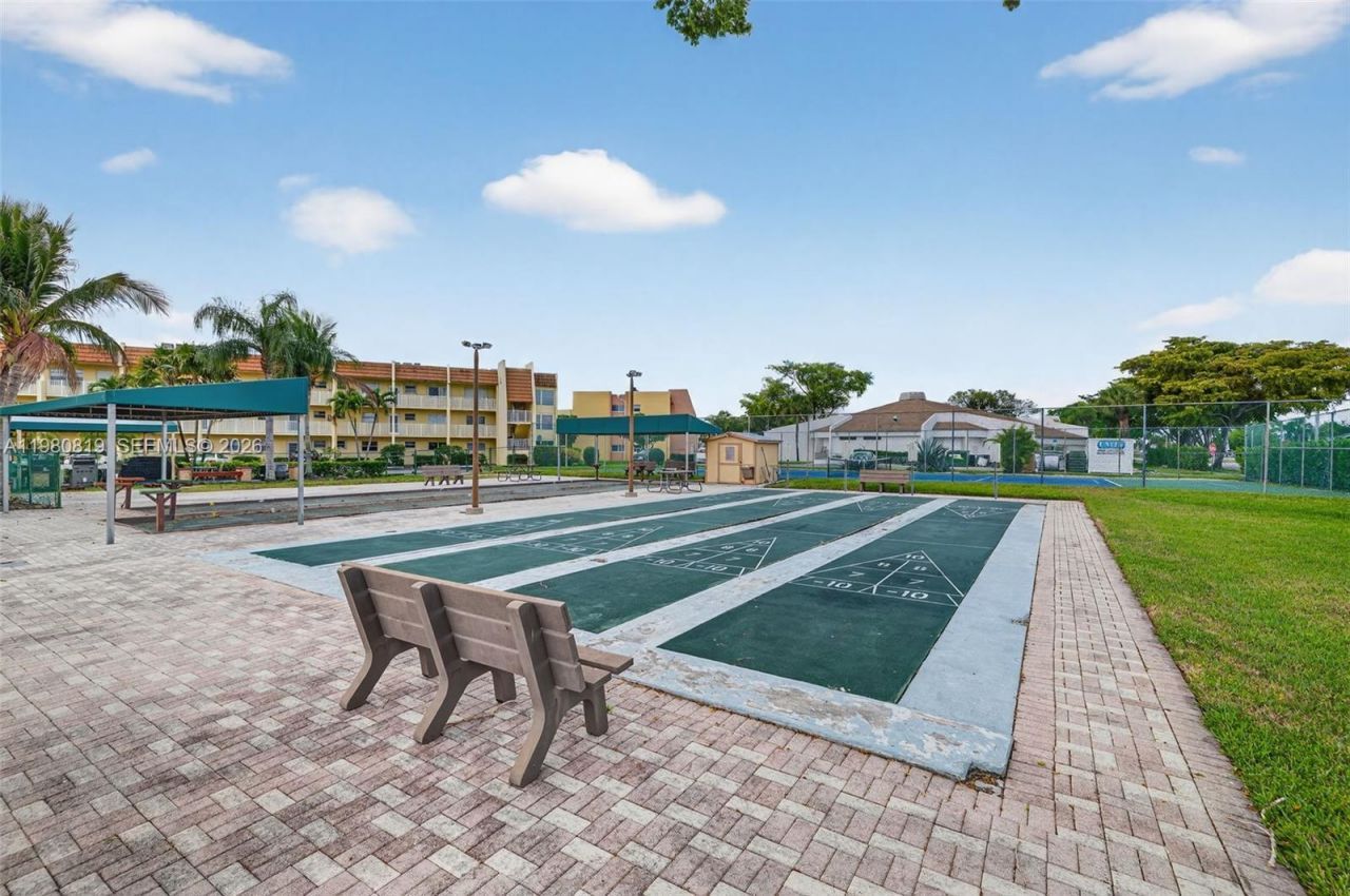 6650 Royal Palm Blvd, Unit 207C, Margate, FL 33063 Photo
