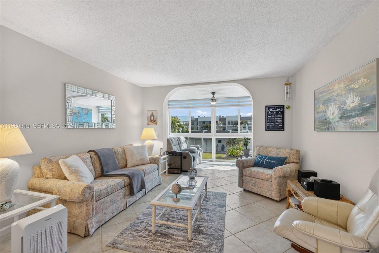 6650 Royal Palm Blvd , Unit 207C, Margate, FL 33063 Photo