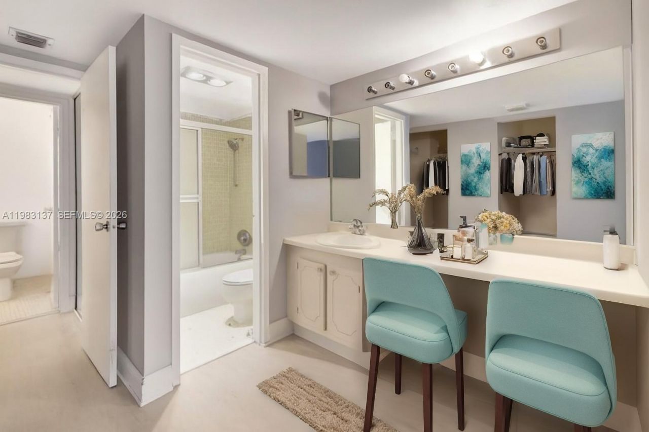 20100 W Country Club Dr , Unit 403, Aventura, FL 33180 Photo