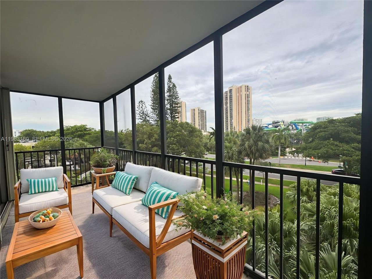 20100 W Country Club Dr , Unit 405, Aventura, FL 33180 Photo