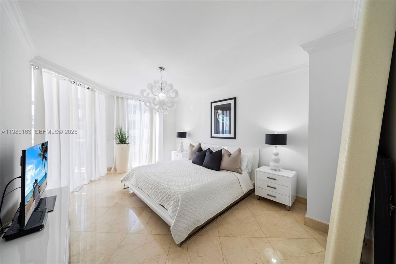 4775 Collins Ave, Unit 1504, Miami Beach, FL 33140 Photo