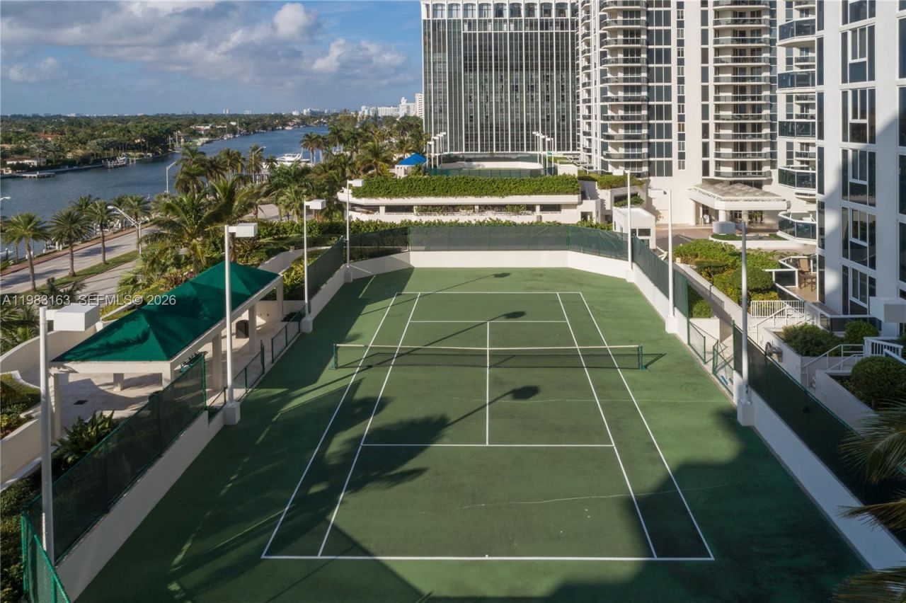 4775 Collins Ave, Unit 1504, Miami Beach, FL 33140 Photo