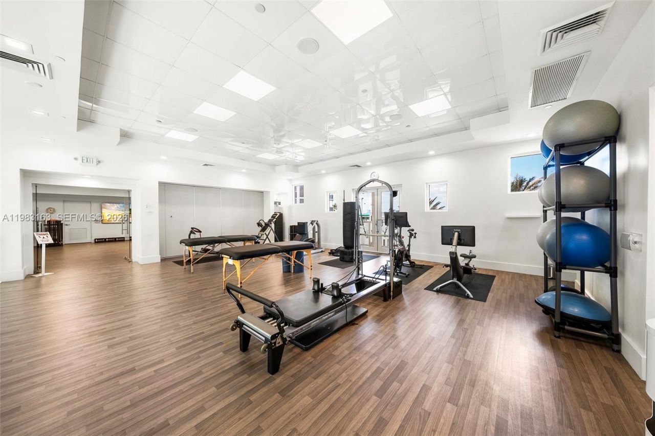 4775 Collins Ave, Unit 1504, Miami Beach, FL 33140 Photo