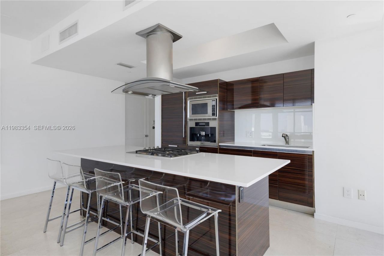 3737 Collins Ave , Unit S-803, Miami Beach, FL 33140 Photo