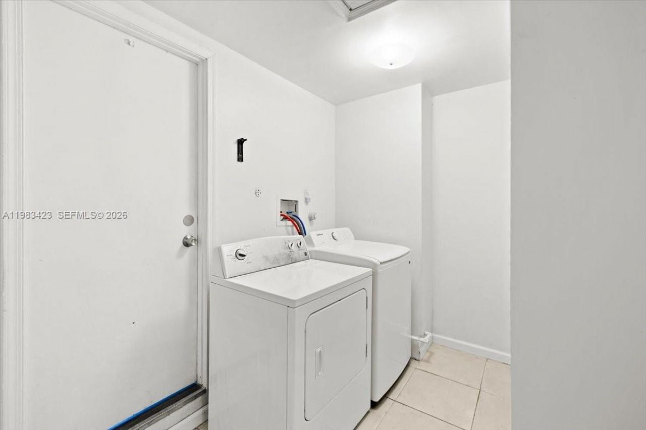 7371 SW 1st St, Margate, FL 33068 Photo