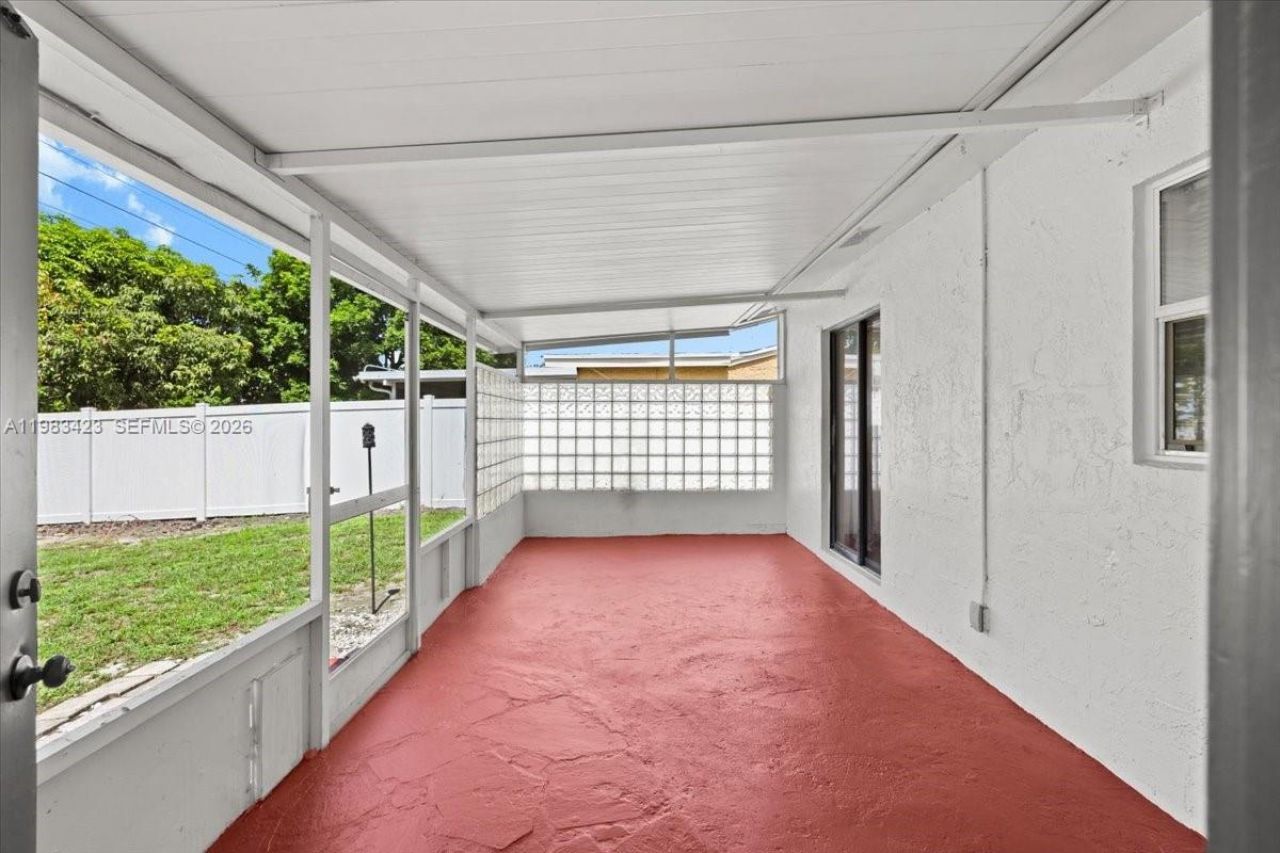 7371 SW 1st St, Margate, FL 33068 Photo