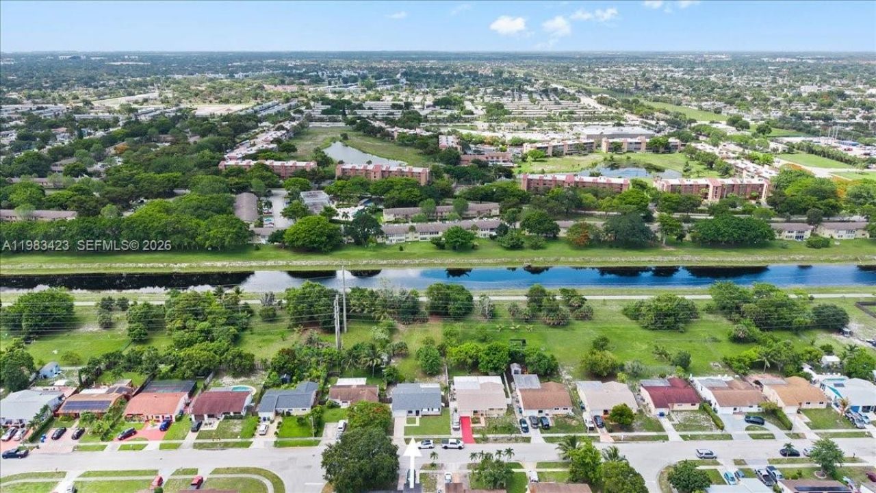 7371 SW 1st St, Margate, FL 33068 Photo