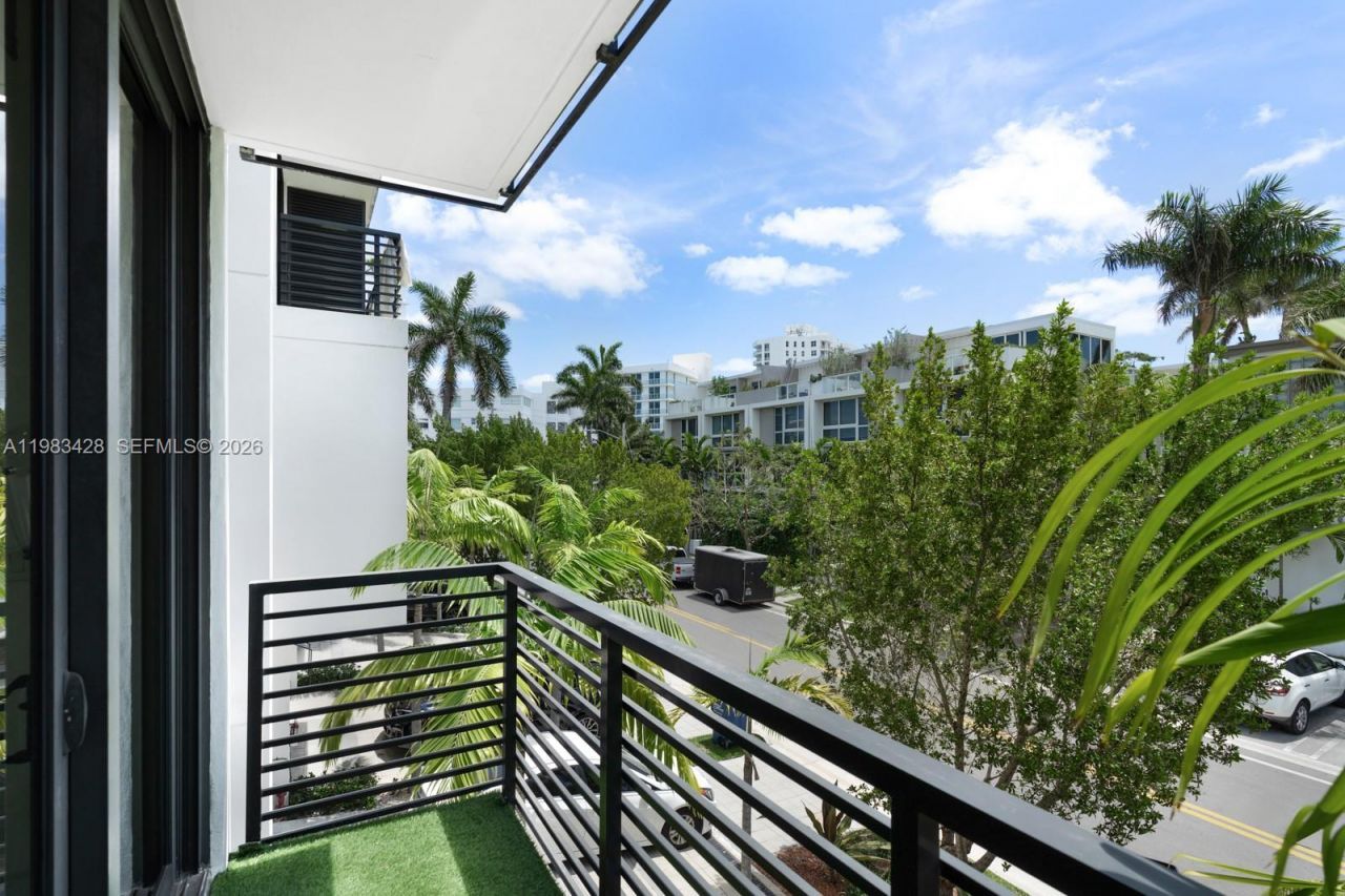 1065 99th St , Bay Harbor Islands, FL 33154 Photo