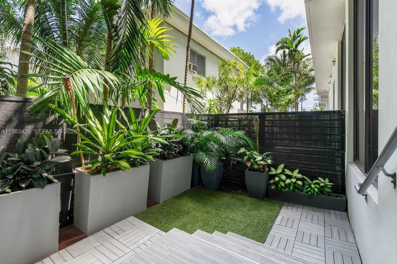 1065 99th St , Bay Harbor Islands, FL 33154 Photo