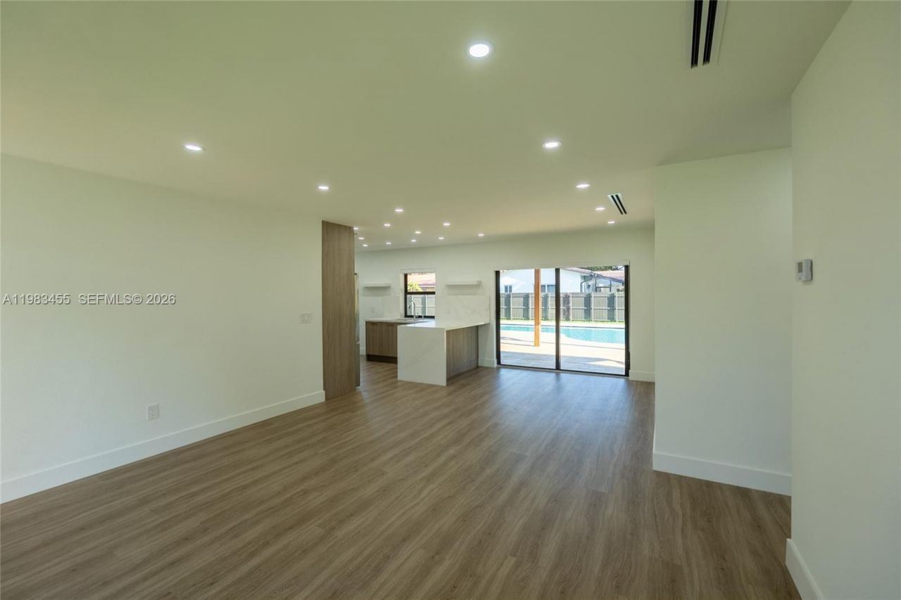 14515 Mahogany Ct, Miami Lakes, FL 33014 Photo