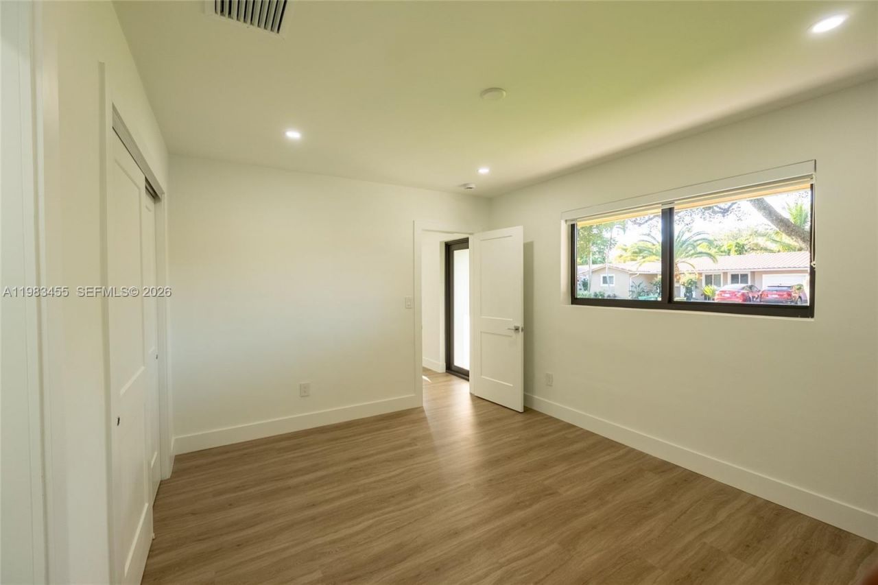14515 Mahogany Ct, Miami Lakes, FL 33014 Photo