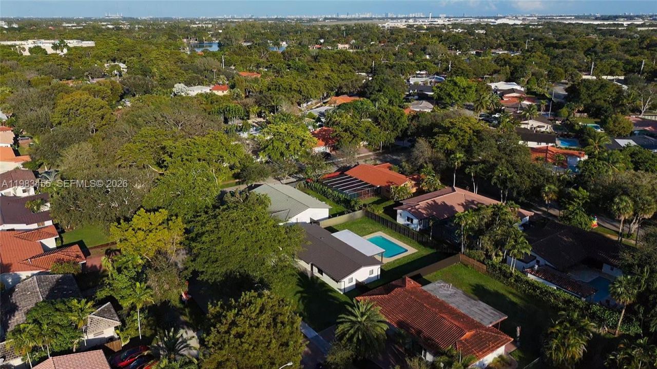14515 Mahogany Ct, Miami Lakes, FL 33014 Photo