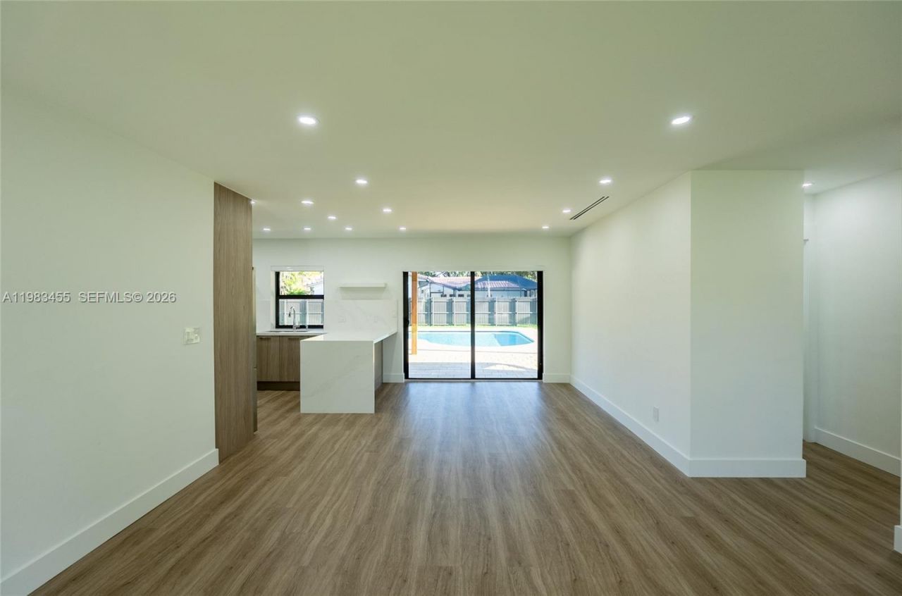 14515 Mahogany Ct, Miami Lakes, FL 33014 Photo