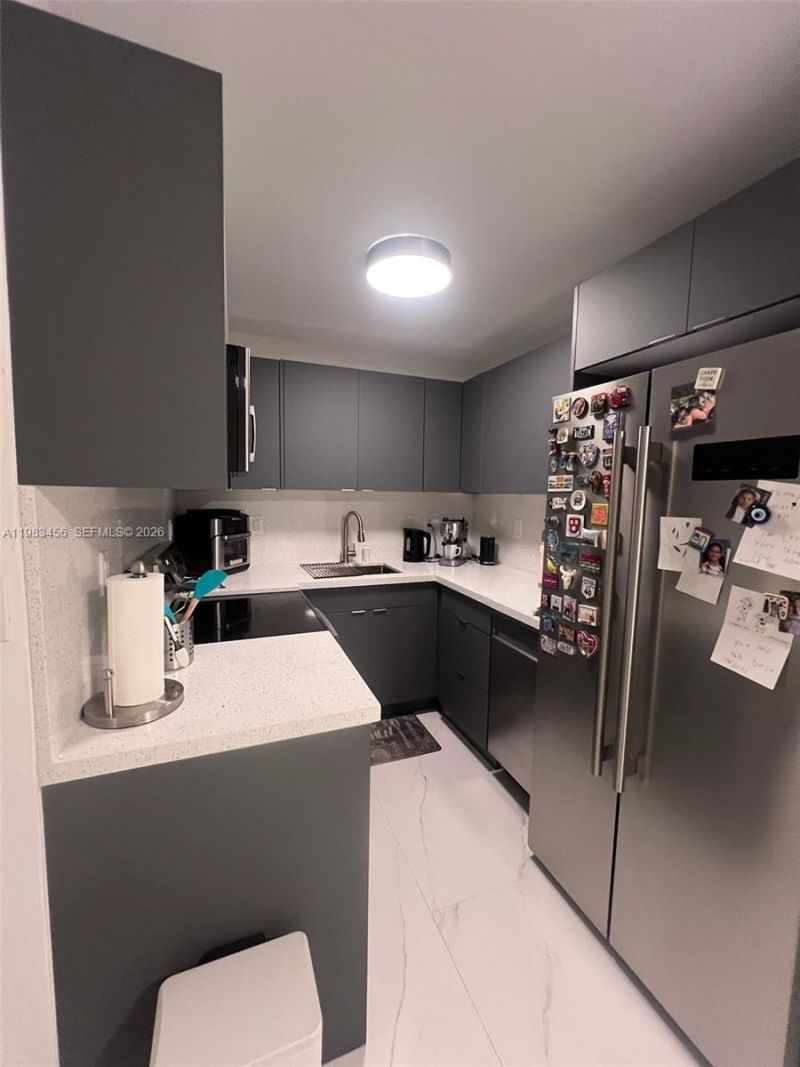 2970 NE 16th Ave, Unit 111, Oakland Park, FL 33334 Main Photo